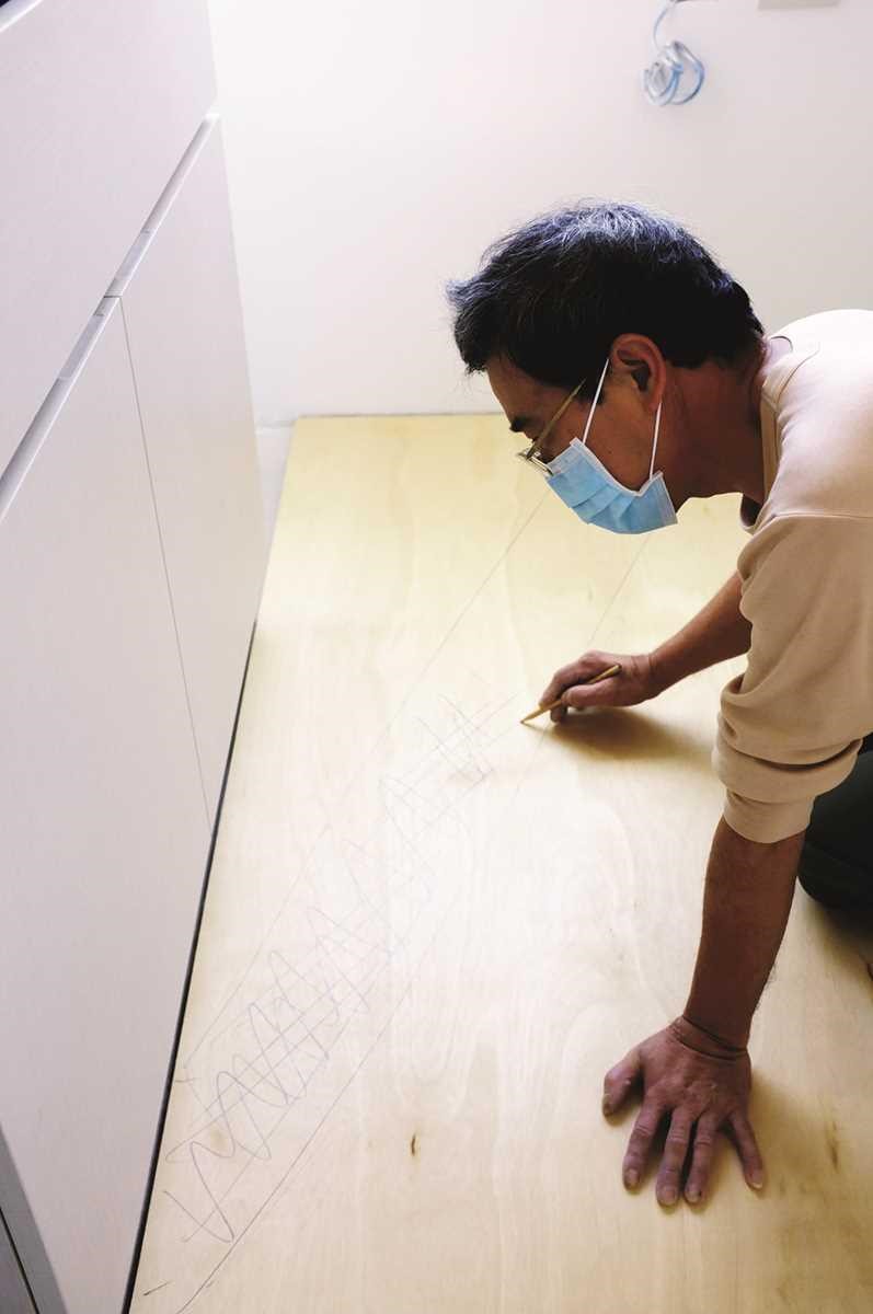 木地板的鋪設方式可分為兩種：漂浮式施工法與平鋪式施